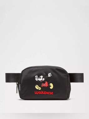 Lululemon gym bag crossbody Fanny belt Red Mickey Outline waist pouch 1L Disney